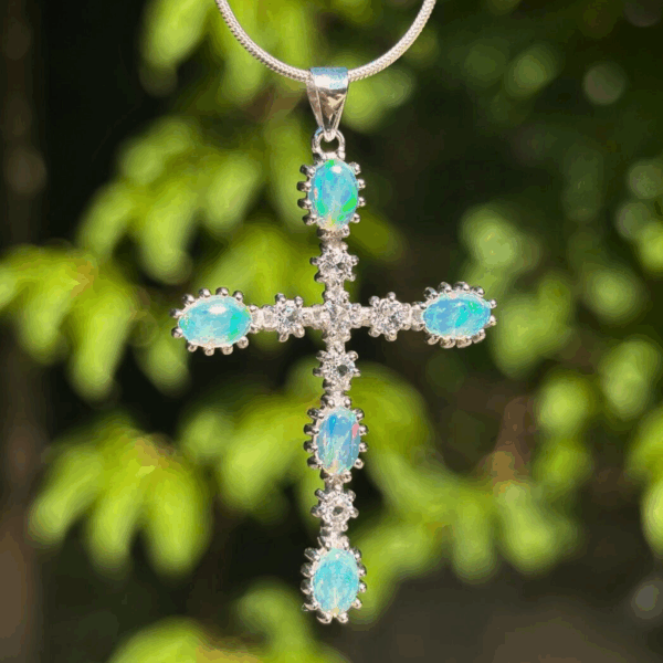 Pendant - cross - Welo Opal