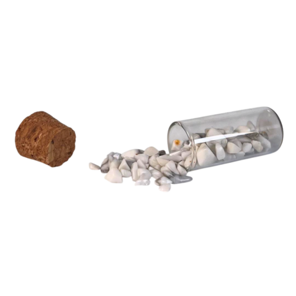 Alternative view of Howlite White - Chips Bottle